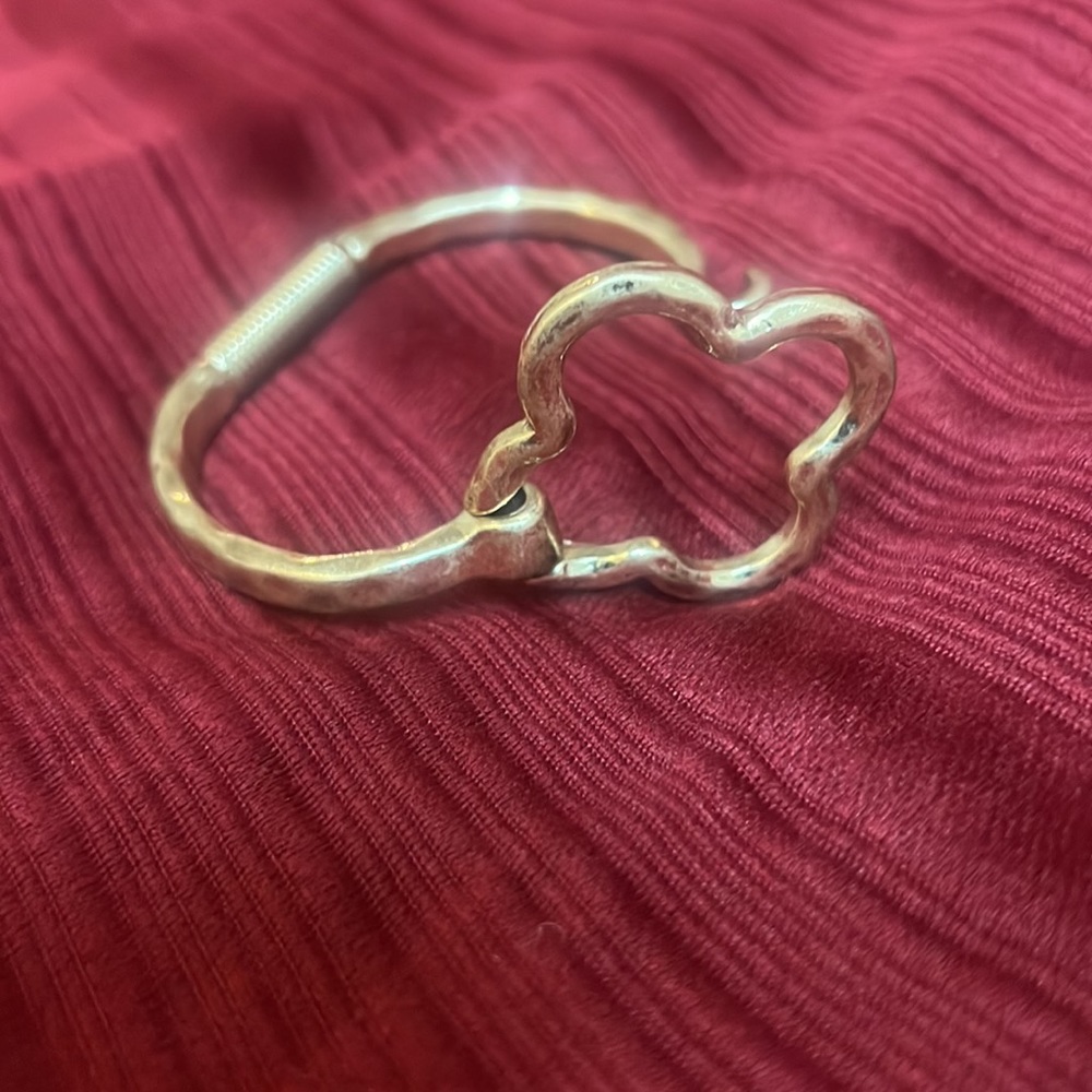 Retractable Bangle - Picture 16 of 16